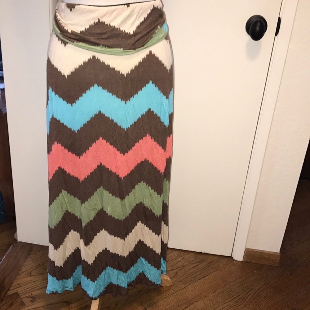 La Ropas Chevron Brown Maxi skirt size small S